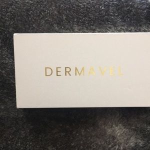 NEW IN BOX! Dermavel Fibroblast Pen Starter Kit